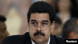 Maduro pide se frenen los comentarios sobre el supuesto deterioro del presidente Hugo Chávez.