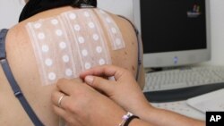 Los actuales métodos para combatir las alergias resultan muy complicados, no siempre efectivos, y en algunos casos, dolorosos.