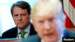 El presidente del Comité Judicial de la Cámara de Representantes, Jerrold Nadler, declaró que estaba preparado para que su comisión vote para declarar a McGahn en desacato del Congreso si el exabogado de la Casa Blanca desafía la citación.