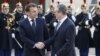 Presidente Francês, Emmanuel Macron, recebe o primeiro-ministro britânico, Keir Starmer, para a cimeira informal de dirigentes europeus sobre a Ucrânia, Paris, 17 fevereiro 2025