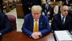 Tras un día de campaña presidencial en Georgia, el expresidente Donald Trump volvió a la Corte de Manhattan.