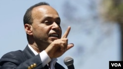 El congresista demócrata Luis Gutiérrez considera que el proyecto que salga de la Cámara de Representantes debe mantener los principios básicos como el acceso a la ciudadanía y la reunificación familiar.