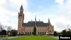 ARCHIVO - El edificio de la Corte Internacional de Justicia (CIJ) en La Haya, Países Bajos, el 9 de diciembre de 2019.