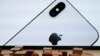 Caen acciones de Apple por temores sobre el iPhone X