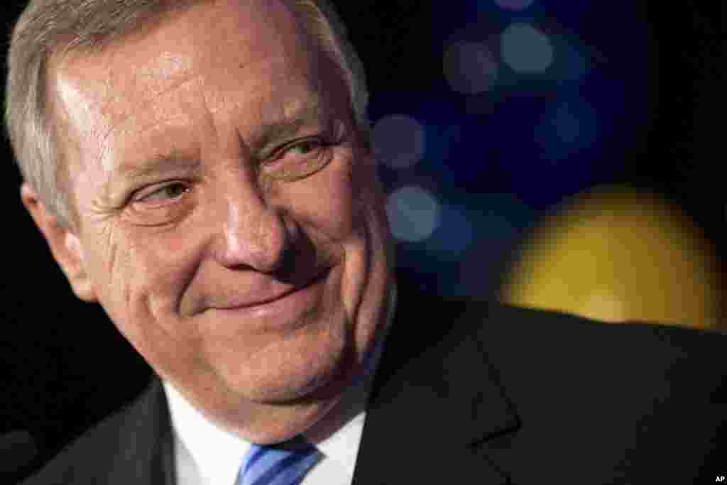 Lilniys ştatından demokrat senator Dik Durbin &nbsp; &nbsp; &nbsp; 