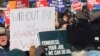 Protest federalnih radnika u Vašingtonu zbog zatvaranja vlade SAD