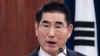 တောင်ကိုရီးယား ကာကွယ်ရေးဝန်ကြီးဟောင်း Kim Yong-hyun အမေရိကန် ပြည်ထောင်စု ပန်တဂွန်စစ်ဌာနချုပ်ကို ရောက်စဥ် သတင်းစာရှင်းလင်းပွဲမှတ်တမ်းဓာတ်ပုံ။​(အောက်တိုဘာ ၃၀၊ ၂၀၂၄) 