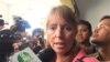  លោកស្រី រ៉ូណា ស្មីត (Rhona Smith) អ្នករាយការណ៍ពិសេសអង្គការសហប្រជាជាតិទទួលបន្ទុកសិទ្ធិមនុស្សប្រចាំកម្ពុជា និយាយទៅកាន់អ្នកសារព័ត៌មានក្រោយបញ្ចប់ជំនួបជាមួយប្រធានគណៈកម្មាធិការជាតិរៀបចំការបោះឆ្នោត (គ.ជ.ប) នាថ្ងៃទី១៧ ខែសីហា ឆ្នាំ២០១៧។ (កាន់ វិច្ឆិកា/ VOA)