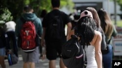 El Consorcio Puentes ofrece a estudiantes y académicos de las universidades miiembros la oportunidad de intercambiar información en investigaciones de interés para México y Estados Unidos. Foto AP