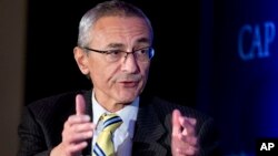 "Estados Unidos es mejor que esto. Estados Unidos es mejor que Donald Trump", añadió el jefe de campaña.
