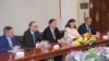 អ្នកស្រី Paola Pampaloni​ នាយក​គ្រប់​គ្រង​ទទួល​បន្ទុក​កិច្ចការ​អាស៊ី​ និង​ប៉ាស៊ីហ្វិក​​នៃ​គណៈ​កម្មការ​អឺរ៉ុប ជួប​ពិភាក្សាជាមួយលោក ប្រាក់ សុខុន រដ្ឋមន្ត្រីក្រសួងការបរទេសកម្ពុជា នៅរាជធានីភ្នំពេញ នៅរាជធានីភ្នំពេញ ថ្ងៃទី២០ ខែមីនា ឆ្នាំ២០១៩។ (រូបថត៖ ក្រសួងការបរទេសកម្ពុជា)