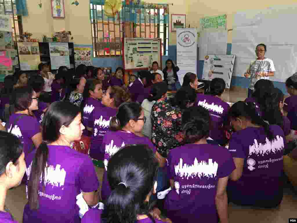 ក្រុម​យុវជន​កំពុង​ចូលរួម​ក្នុង​យុទ្ធនាការ «ទីក្រុង​មាន​សុវត្ថិភាព​សម្រាប់​ស្ត្រី» ជា​លើក​ទី៤ ដោយ​មាន​ការចូលរួម​តាម​ក្រុម​សិក្ខា​សាលា​តូចៗ បង្ហាញ​ពី​បញ្ហា​ប្រឈម​ក្នុងការ​ធ្វើការ និង​សុវត្ថិភាព​ក្នុងការ​ធ្វើ​ដំណើរ​ពេល​យប់ ដើម្បី​​​​គាំទ្រ​ឲ្យ​បញ្ឈប់​ហិង្សា​