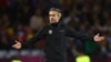 El director técnico de la selección de fútbol femenino de España, Jorge Vilda, reacciona en el partido en que su equipo venció a Reino Unido en la final de la Copa Mundial, en Sindney, Australia, el 20 de agosto de 2023.
