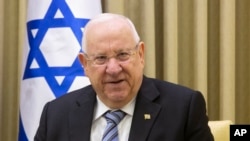 El presidente de Israel, Reuven Rivlin, ha iniciado consultas para decidir quién formará un gobierno de coalición después de elecciones que no determinaron un claro vencedor entre Benjamin Netanyahu del partido Likud y Benny Gantz del partido Azul-blanco. Foto de archivo.
