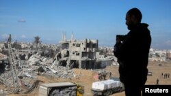 Camiões de ajuda chegam a Rafah, no sul da Faixa de Gaza