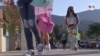 Estudiantes en California regresan a clases tras más de un año de educación virtual