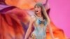 ARCHIVO - Taylor Swift se presenta en el estadio de Wembley como parte de su Eras Tour el viernes 21 de junio de 2024 en Londres