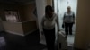 Pacientes con cáncer y enfermedades crónicas en riesgo por cortes de luz en Ecuador