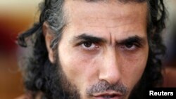 Ex prisionero de Guantánamo, Jihad Diyab, durante una entrevista en Buenos Aires. Feb. 13 de 2015.