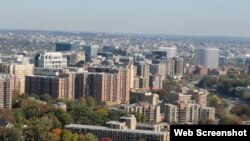 El condado de Arlington, en Virginia, dijo que se siente obligado a ejercer su voz en el debate sobre la aceptación de refugiados sirios en Estados Unidos. 