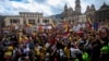Colombia: Opositores a Santos marchan contra acuerdo de paz
