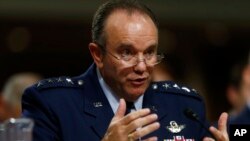 Foto de archivo del General de la Fuerza Aérea de EE.UU.y comandante de la OTAN, General Philip Breedlove.